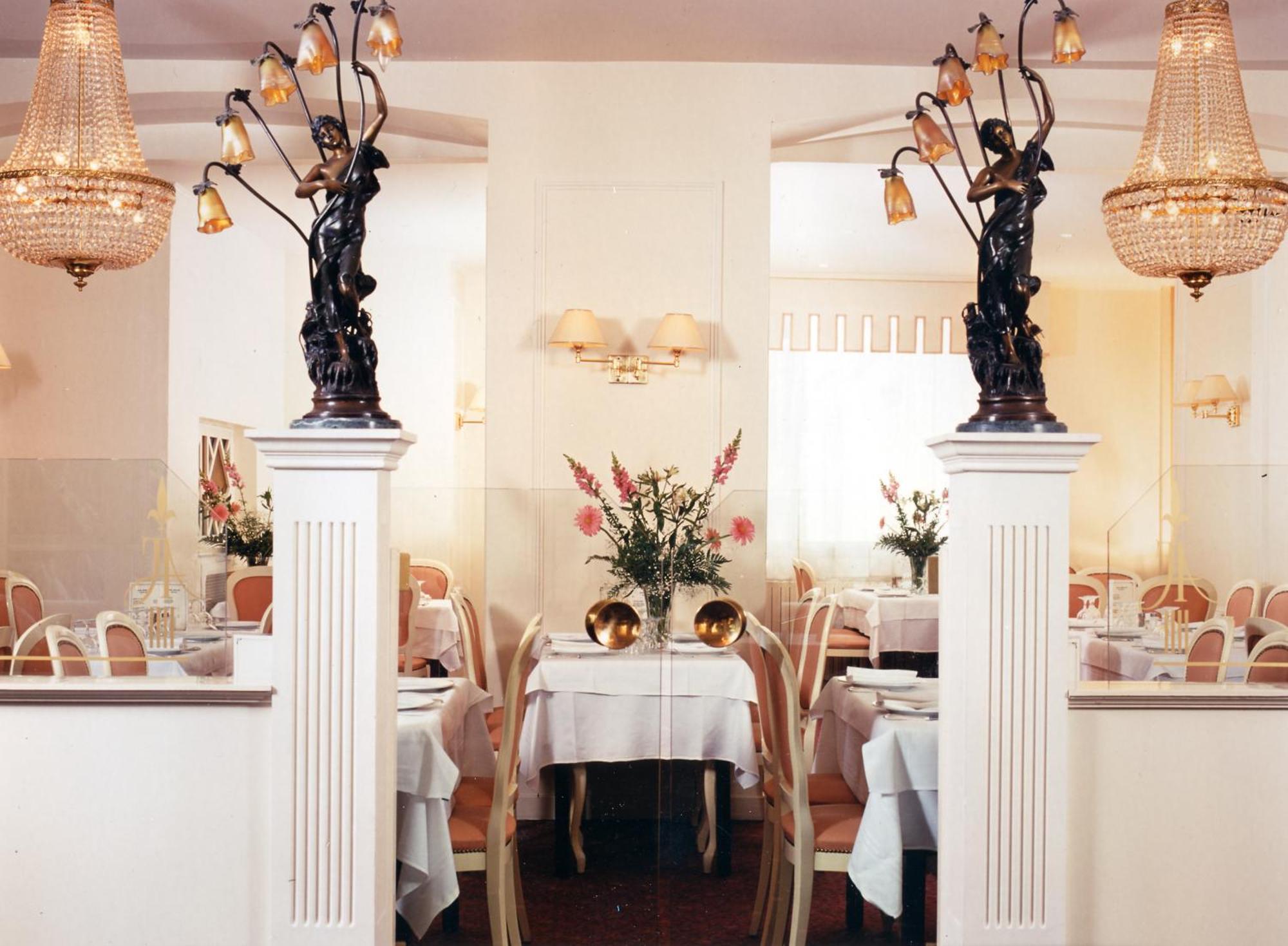 Hotel Jeanne D'Arc Lourdes Kültér fotó